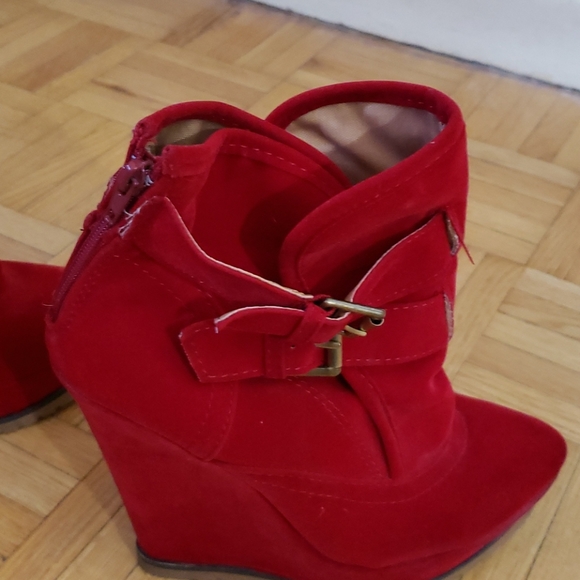 Wedges - Picture 3 of 6